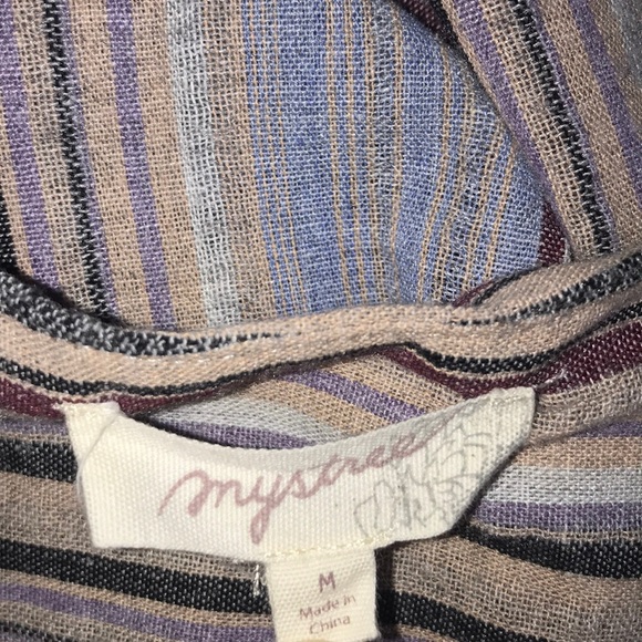 🎉HP🎉Mystree Ruffled Cardigan - Picture 9 of 9